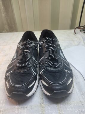 Skechers Black and White Women's Athletic Sneakers